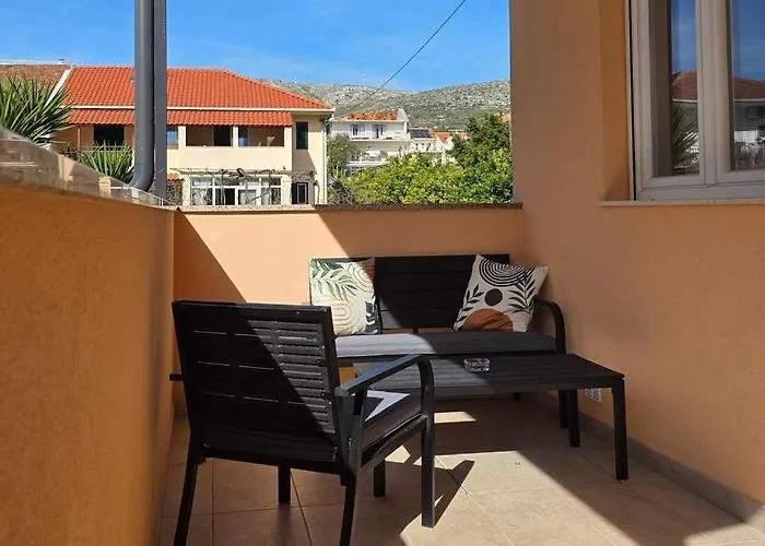 Apartment With Parking Space - 25305